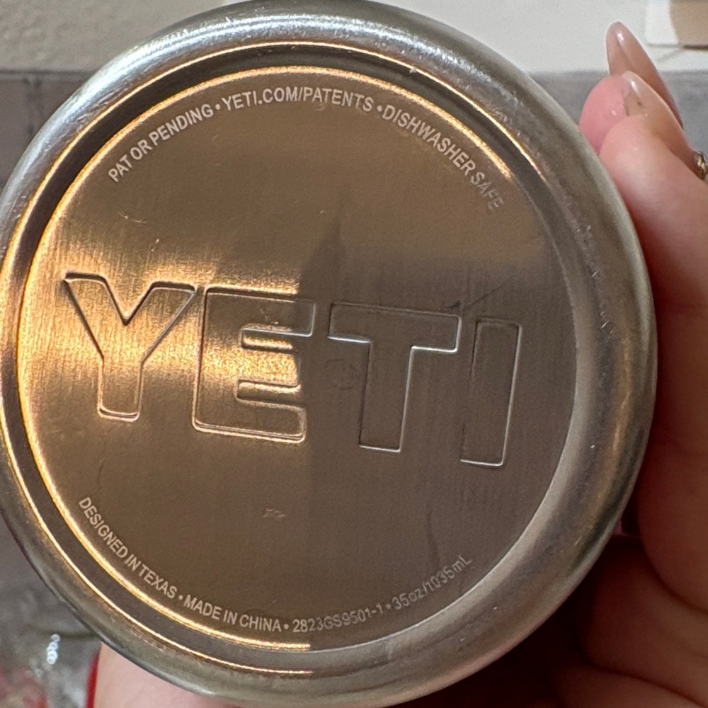 Yeti Pink Tumbler with Handle - Picture 3 of 5
